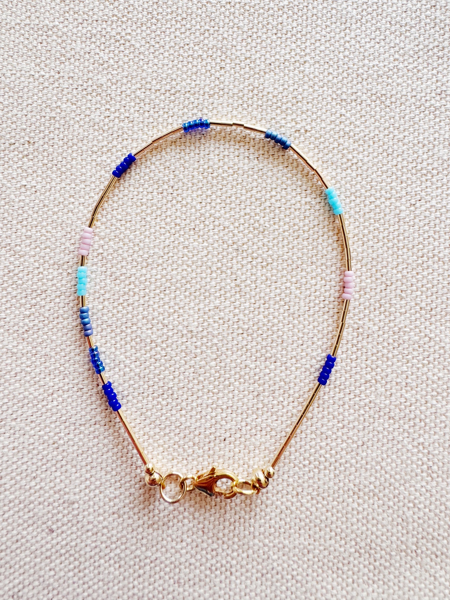 Ocaso Clasped Bracelets