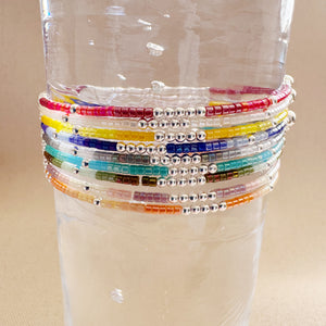 Lúmina Plateada Stretch Bracelets