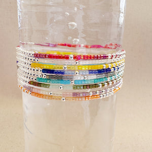 Lúmina Plateada Stretch Bracelets