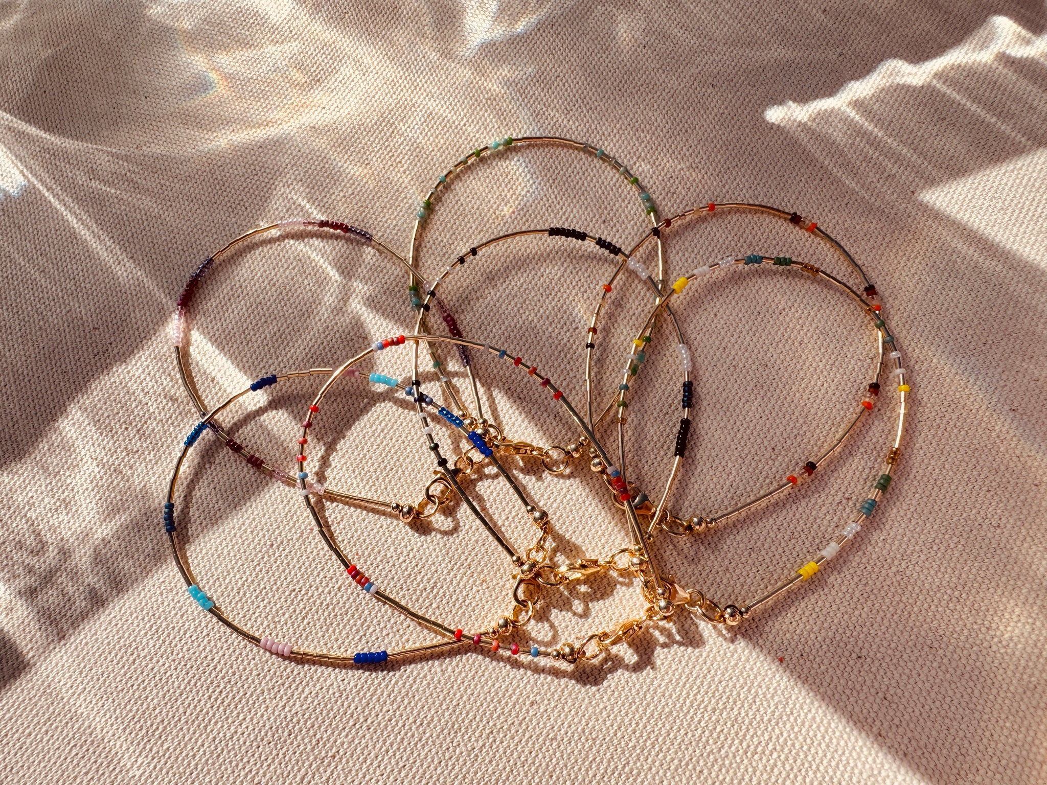 Ocaso Clasped Bracelets