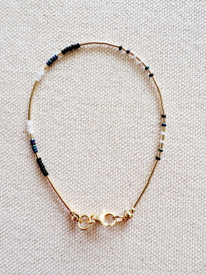Ocaso Clasped Bracelets